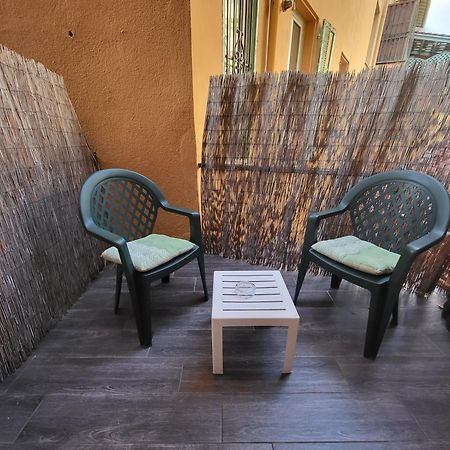 Hotel Parisien Menton Extérieur photo