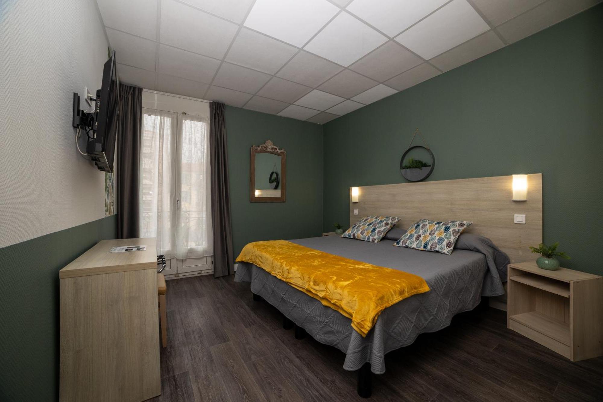 Hotel Parisien Menton Extérieur photo