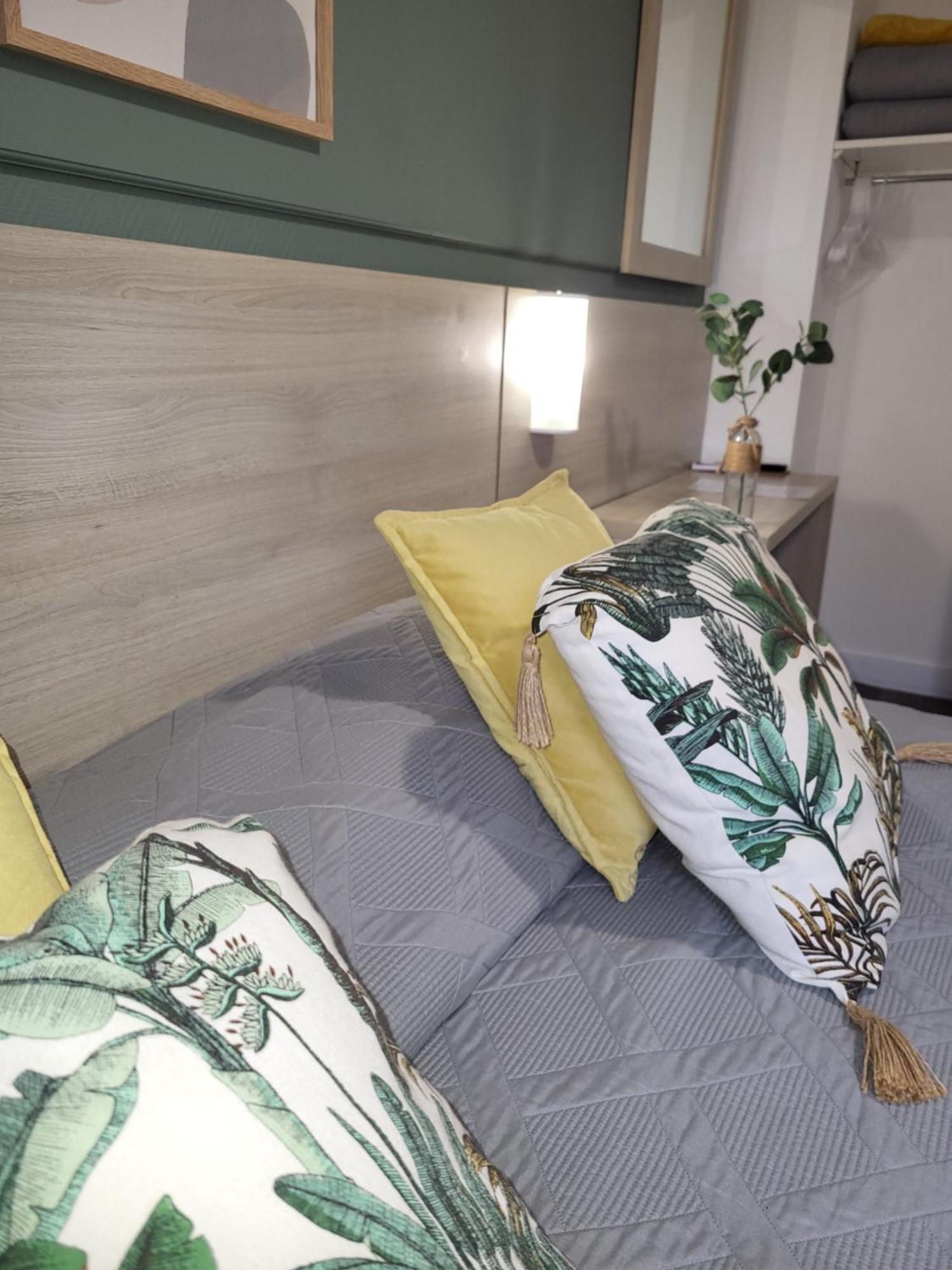 Hotel Parisien Menton Extérieur photo