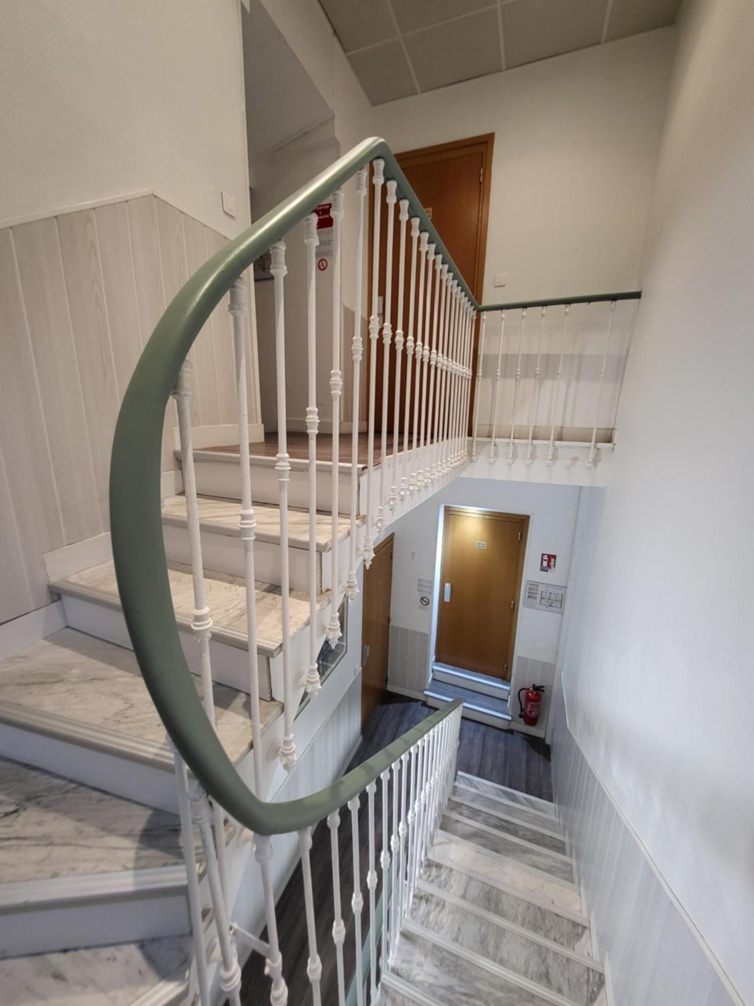 Hotel Parisien Menton Extérieur photo
