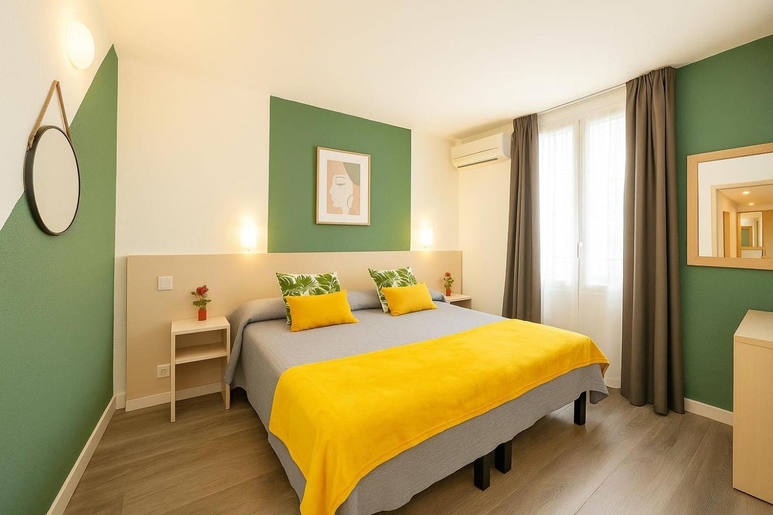 Hotel Parisien Menton Extérieur photo